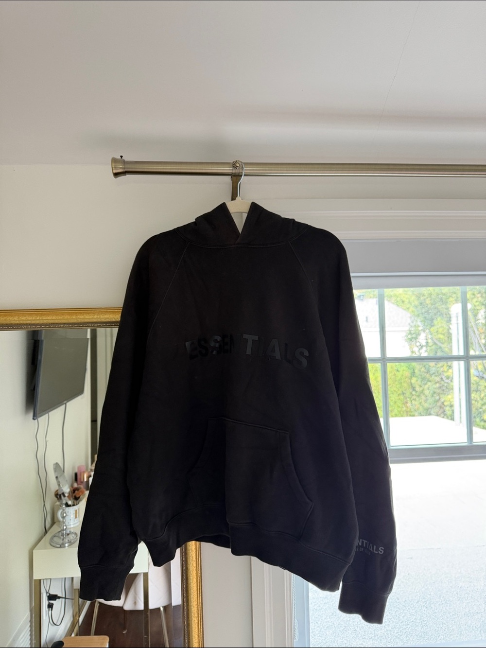 Essentials Fear of God black hoodie